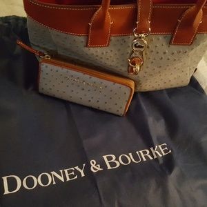 Dooney&Bourke Purse with matching wallet